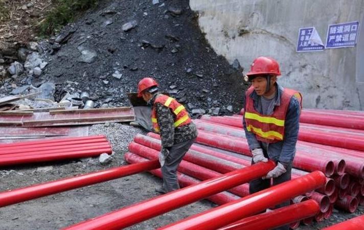 紅鑫公司 專業(yè)搬家服務(wù)，一站式解決企業(yè)、個(gè)人與工廠搬遷難題